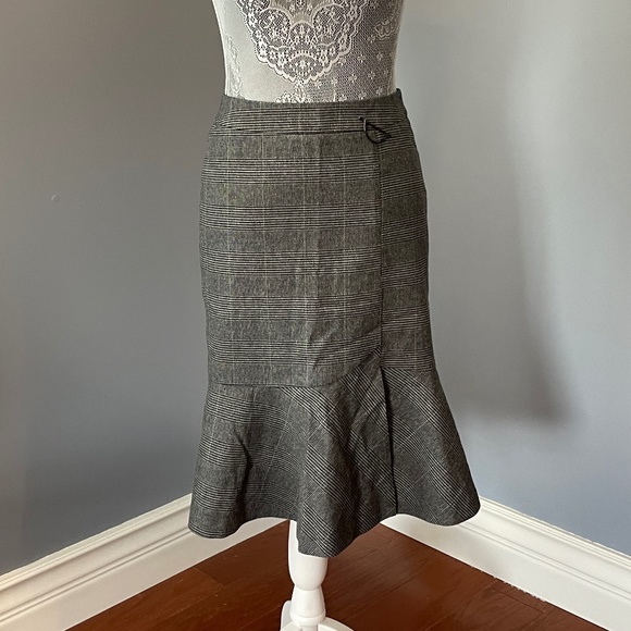 Dresses & Skirts - Fit & Flare Midi Business Skirt